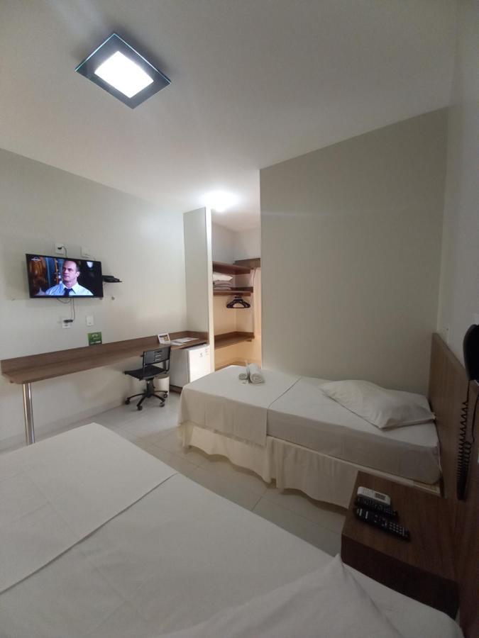 Hotel Mandino 아우타플로레스타 외부 사진