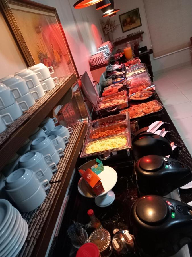 Hotel Mandino 아우타플로레스타 외부 사진