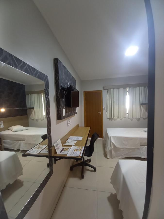 Hotel Mandino 아우타플로레스타 외부 사진