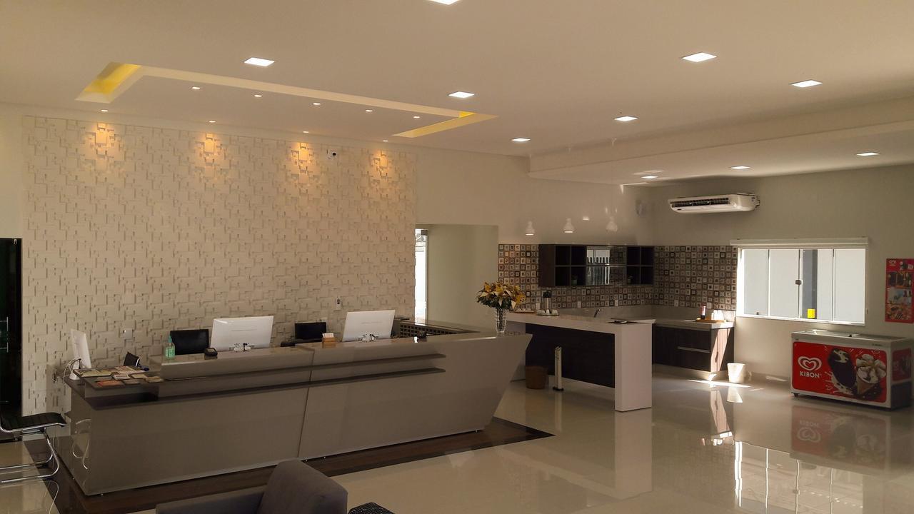 Hotel Mandino 아우타플로레스타 외부 사진
