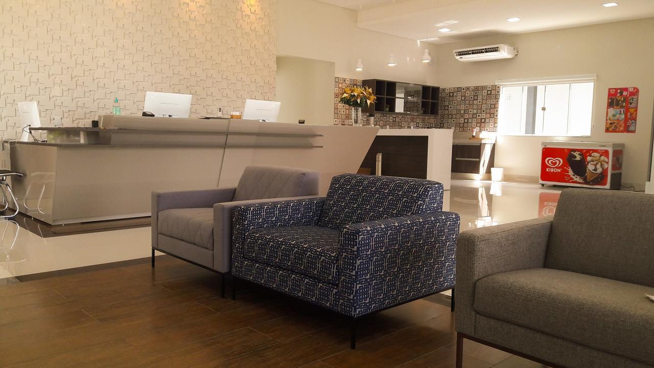Hotel Mandino 아우타플로레스타 외부 사진